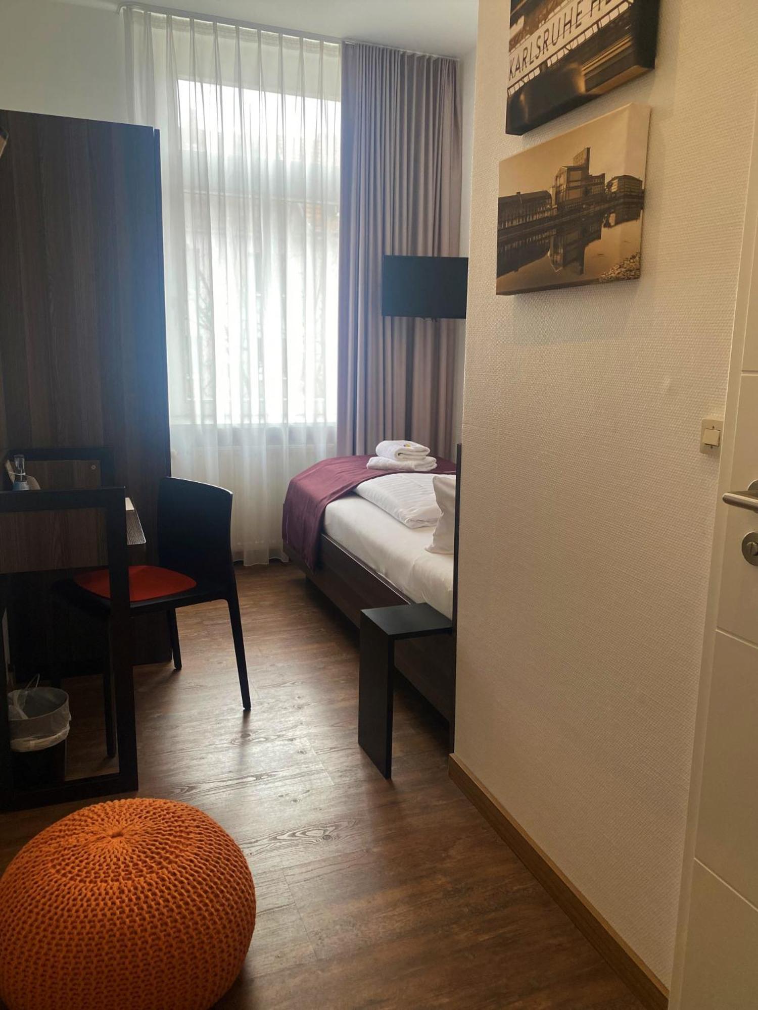 Sevendays Hotel Карлсруэ Экстерьер фото