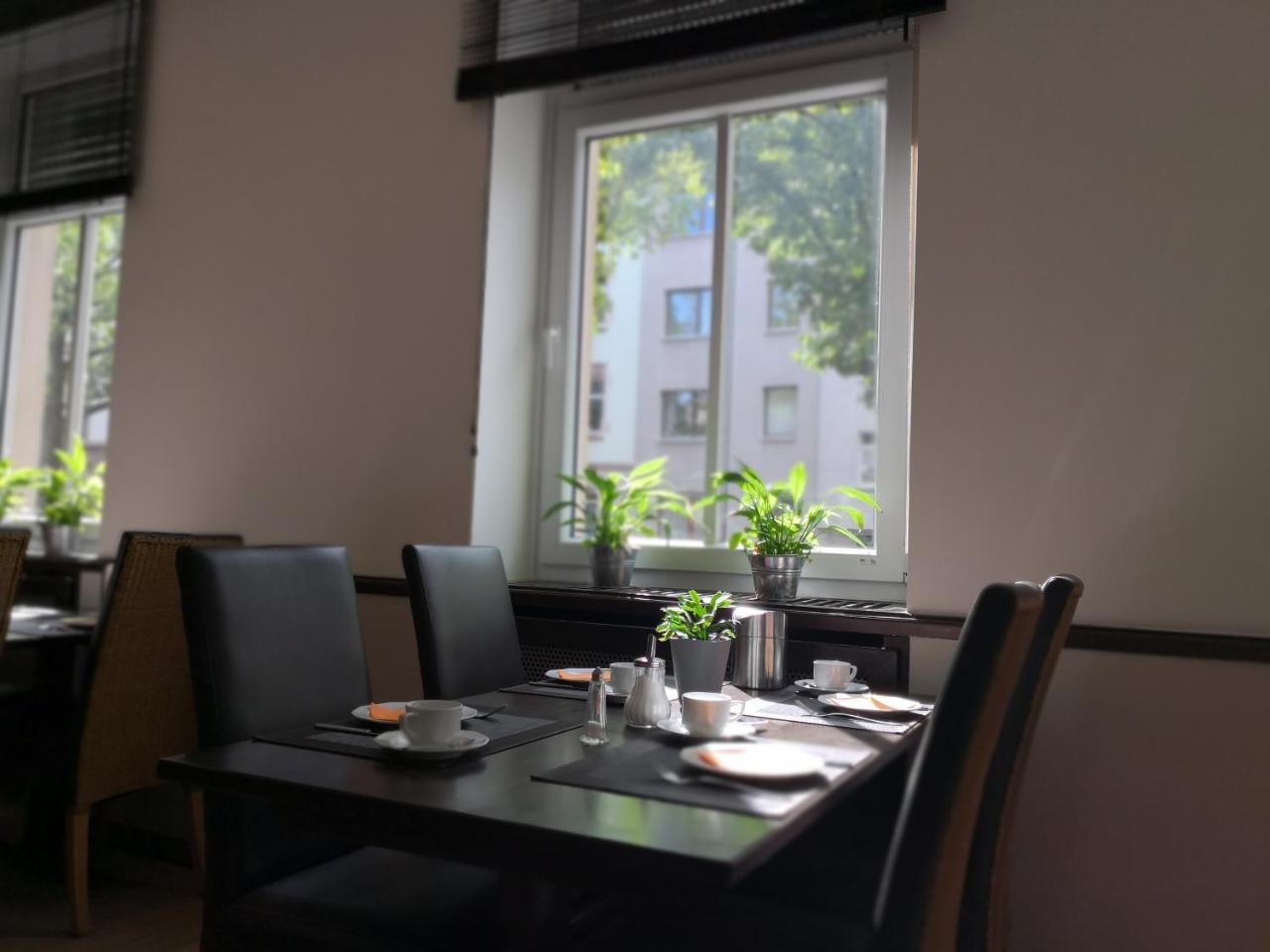 Sevendays Hotel Карлсруэ Экстерьер фото